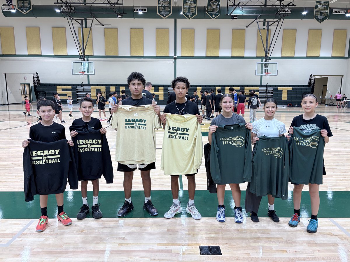 GirlsbballSwl's tweet photo. 🏀🏀TITAN HOOPS CAMP!! 🏀🏀 https://t.co/9mGSODmiPd