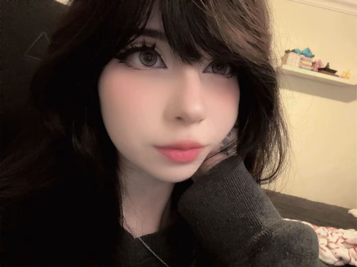 giklups's tweet photo. LIVE ON, rankeds chill :)
https://t.co/M3uSIWUEVM https://t.co/kK6URJ4uvV