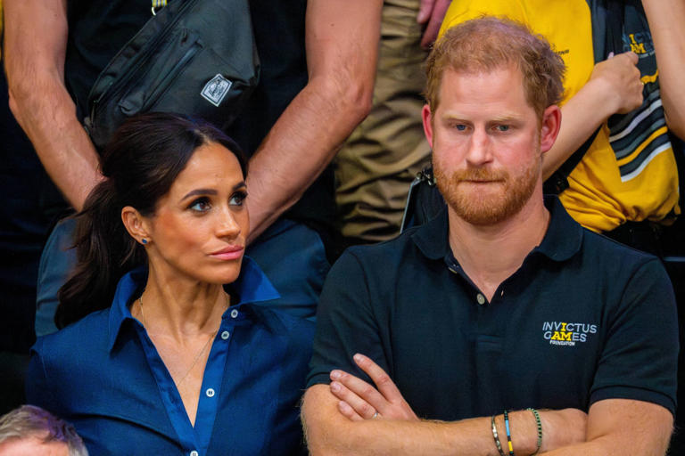 TheOnlyDuchess6's tweet photo. Prince Harry gutted after royals snubbed his and Meghan Markle’s anniversary: Slap in the face

Prince Harry and Meghan Markle are feeling the burn, big time, after being shunned by the royal family on their eighth wedding anniversary.

The May 19 milestone came and went without any acknowledgement from King Charles III or Prince William and Princess Catherine on social media.

https://t.co/Ir1C4jOWJw