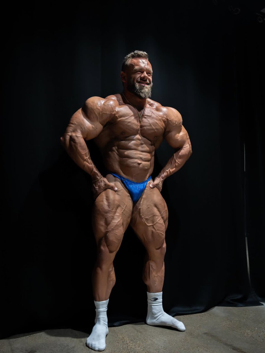 coachdavid167's tweet photo. Built through discipline, not motivation. 💯

#gym #gymaddict #discpline #motivation #motivational 

gym, gym carousel, gym shoot, gym edit, motivation, motivational, discipline, fitness, fitness coach, muscle training

JOIN US ON TELEGRAM 👇👇👇👇👇

https://t.co/1abFTPF5TU https://t.co/ljP0xyqGGF