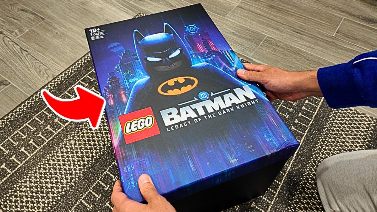 Blitzwinger's tweet photo. This is ONE of the coolest things I am fortunate enough to own...

➡️https://t.co/W3Qd34HRt5

Huge Thank You to WB Games for sending me these mystery boxes and HUGE Thank You to you guys because without you guys this would not be possible.

#LEGOBatmanGame #Gifted #WBPartner https://t.co/Cw2MhGtWZ1
