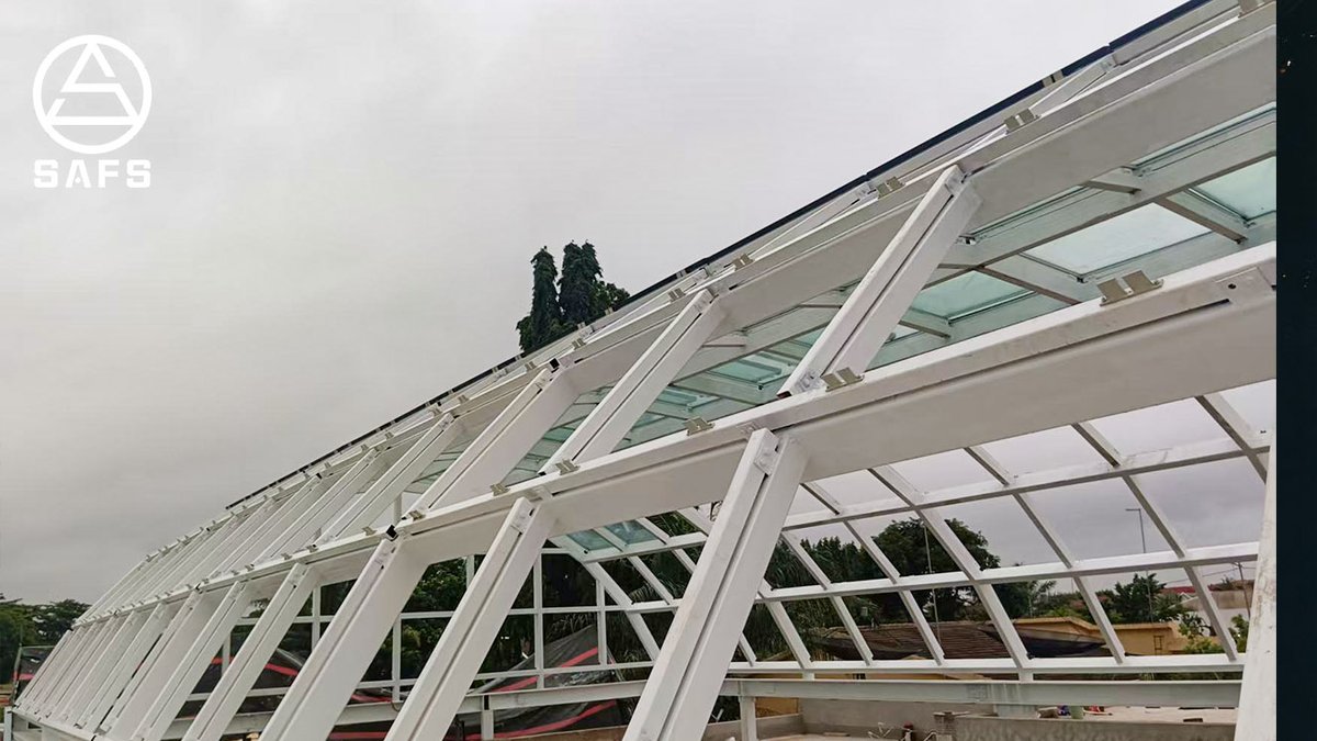 framespace2's tweet photo. 🏢 Whether for new developments or the refurbishment and upgrading of #skylights in older 
#shoppingcentres, we possess extensive practical experience and an elite construction team to ensure both quality and timely completion! https://t.co/UnnZhpNhQ9