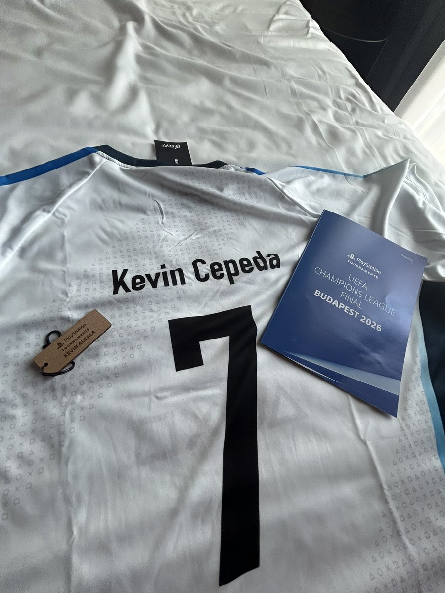 Kevin_Cepeda07's tweet photo. Aquí estamos en Budapest 🇭🇺
Una experiencia increíble en el UEFA Champions League Challenge.

Gracias por todo @PlayStation y @EASPORTSFC 🤍 https://t.co/woJ4kbY6zQ
