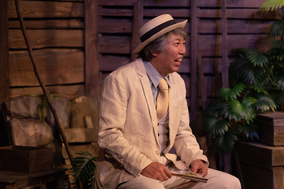 geki_tobidougu's tweet photo. 劇団飛び道具 
『ロキシにささぐ』
会場：THEATRE E9 KYOTO
上演時間：約120分

🪑残席状況🪑
5月29日(金)19:00 ○
5月30日(土)13:00 △
5月30日(土)18:00 △
5月31日(日)11:00 △
5月31日(日)15:00 ○

当日券もご用意あります！ https://t.co/H0ebvAtSCl