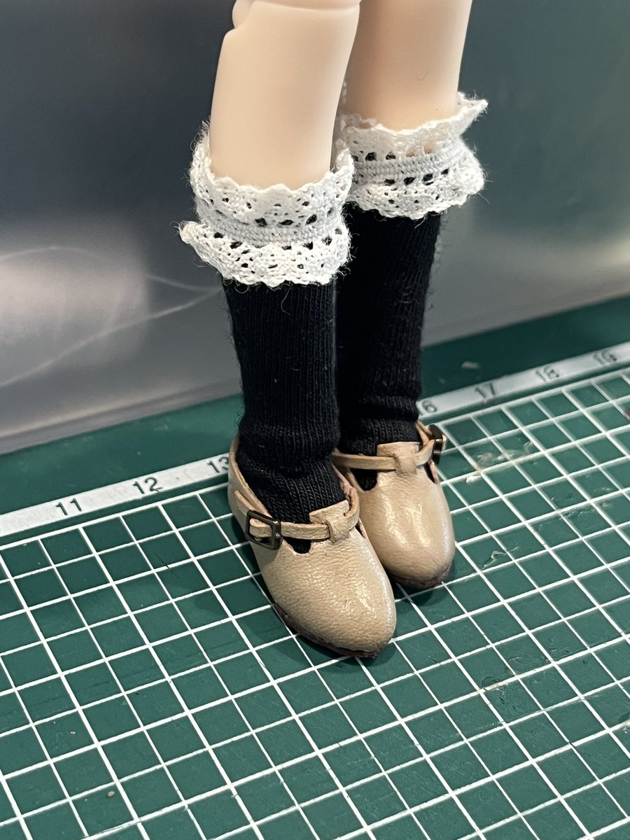 mixedfruitdrop's tweet photo. 신발만들기 업데이트!!!
고수가되엇따. 
이제 색깔별로 만들어서 신겨야지 https://t.co/Dz1DhuRbWf
