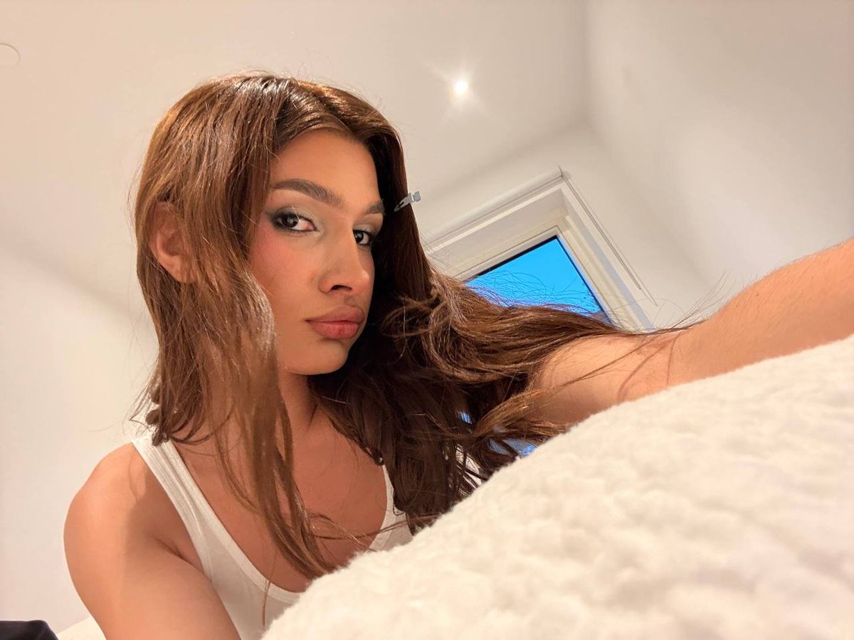 Yasmin 🌙 tweet media