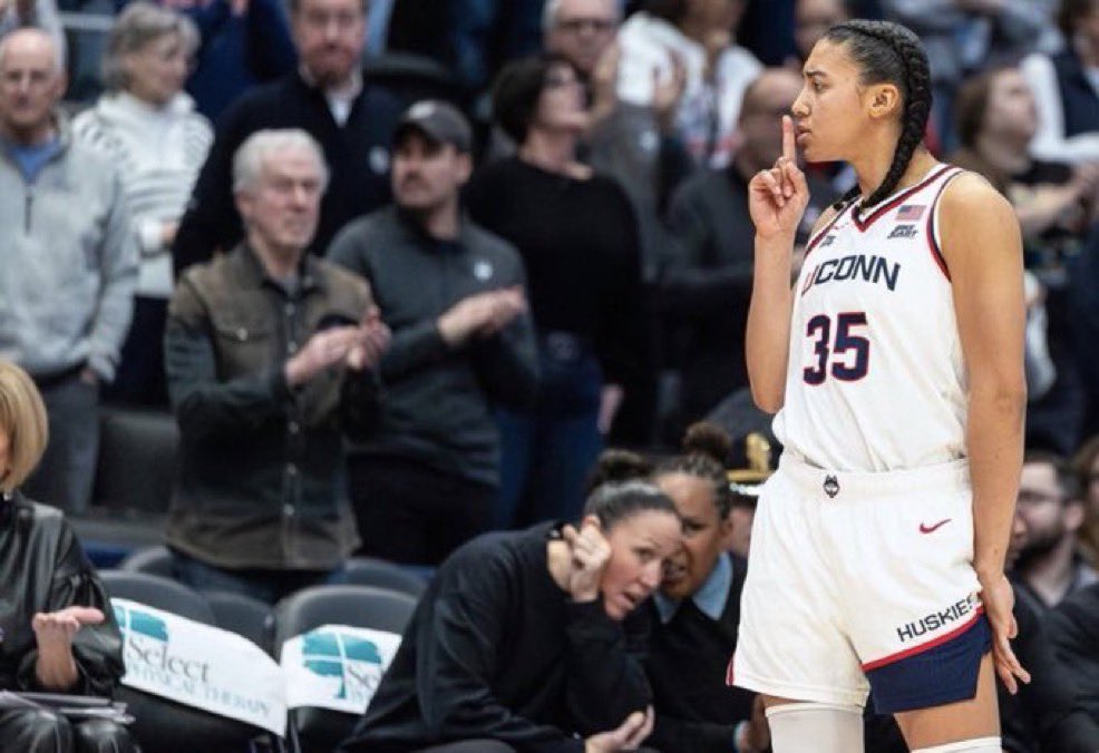 35 roty 🔜 tweet media