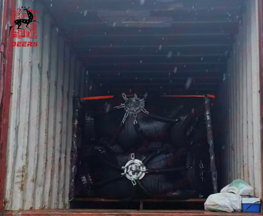 CandyWeng3's tweet photo. Despite the rainy weather, we successfully completed the shipment of:
✅2000×3500mm pneumatic fenders
✅Chain &amp; tyre net type
✅Initial pressure: 50 kPa
Application: Port protection https://t.co/u1YNQqdewZ