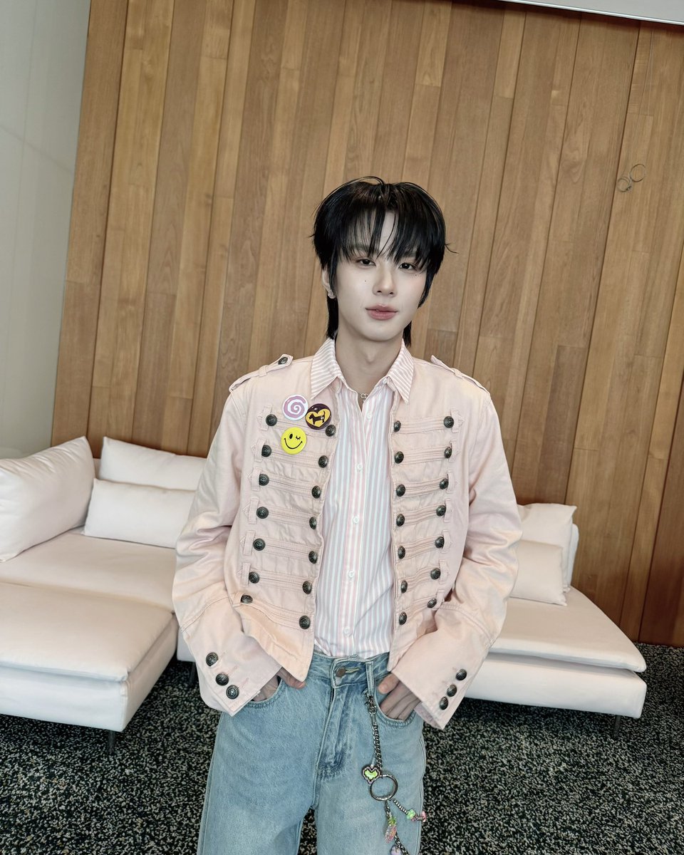 everpink_th's tweet photo. น้องเซฟพร้อมแล้ว ทุกคนพร้อมยังง 💖✨

#EVERPINKxSave https://t.co/48pt2iwzAo