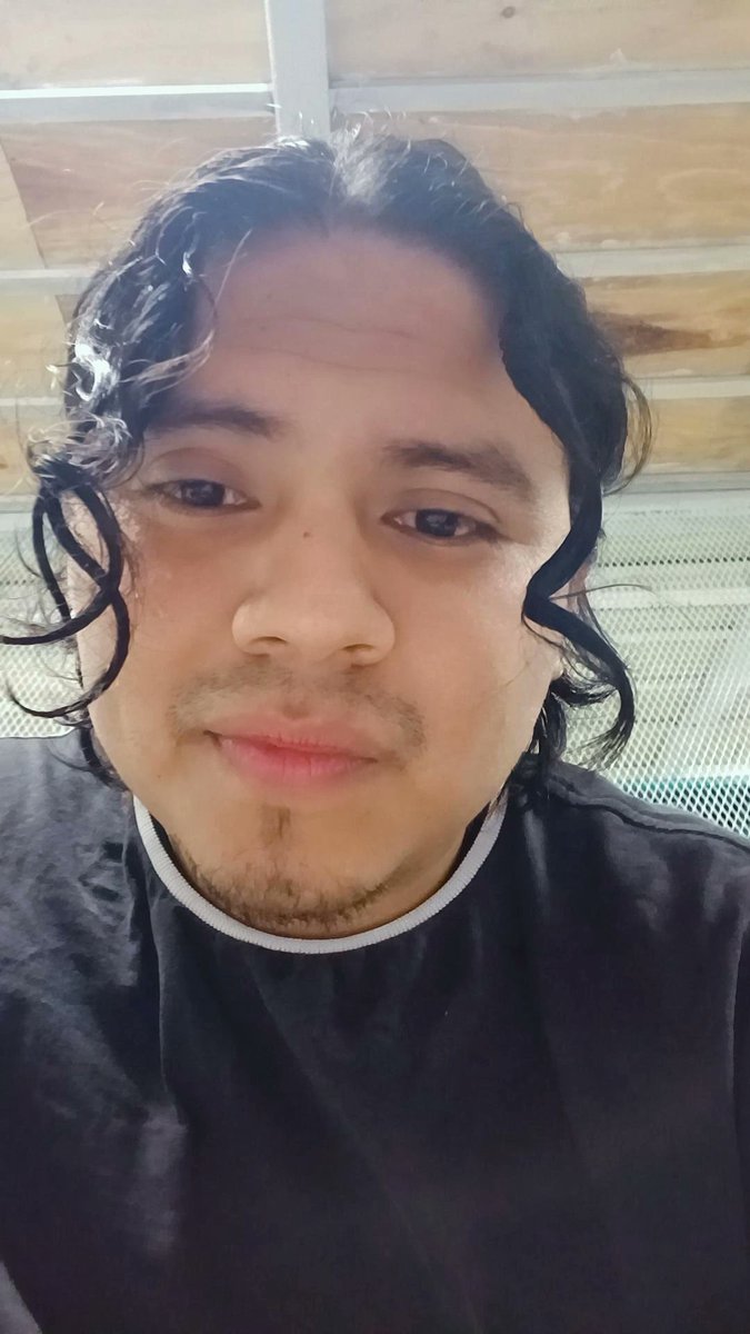 LoizSean's tweet photo. Hace calooor https://t.co/1eFGOOB0Fu