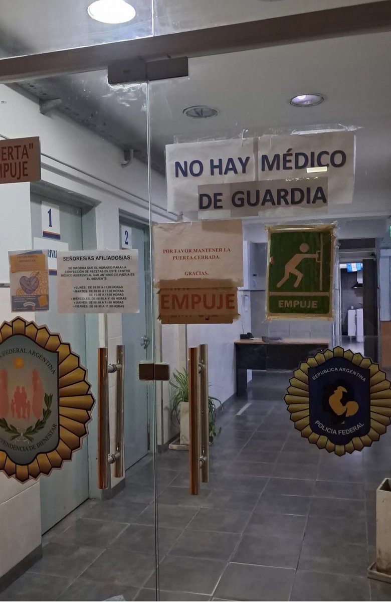 NESTORARRETT's tweet photo. @AleMonteoliva Mientras tanto en la obra social de la Policía Federal Argentina no hay médicos para cubrir guardias médicas. LA DESTRUCCIÓN ES TOTAL EN LA OBRA SOCIAL https://t.co/Xnr9YlybNd