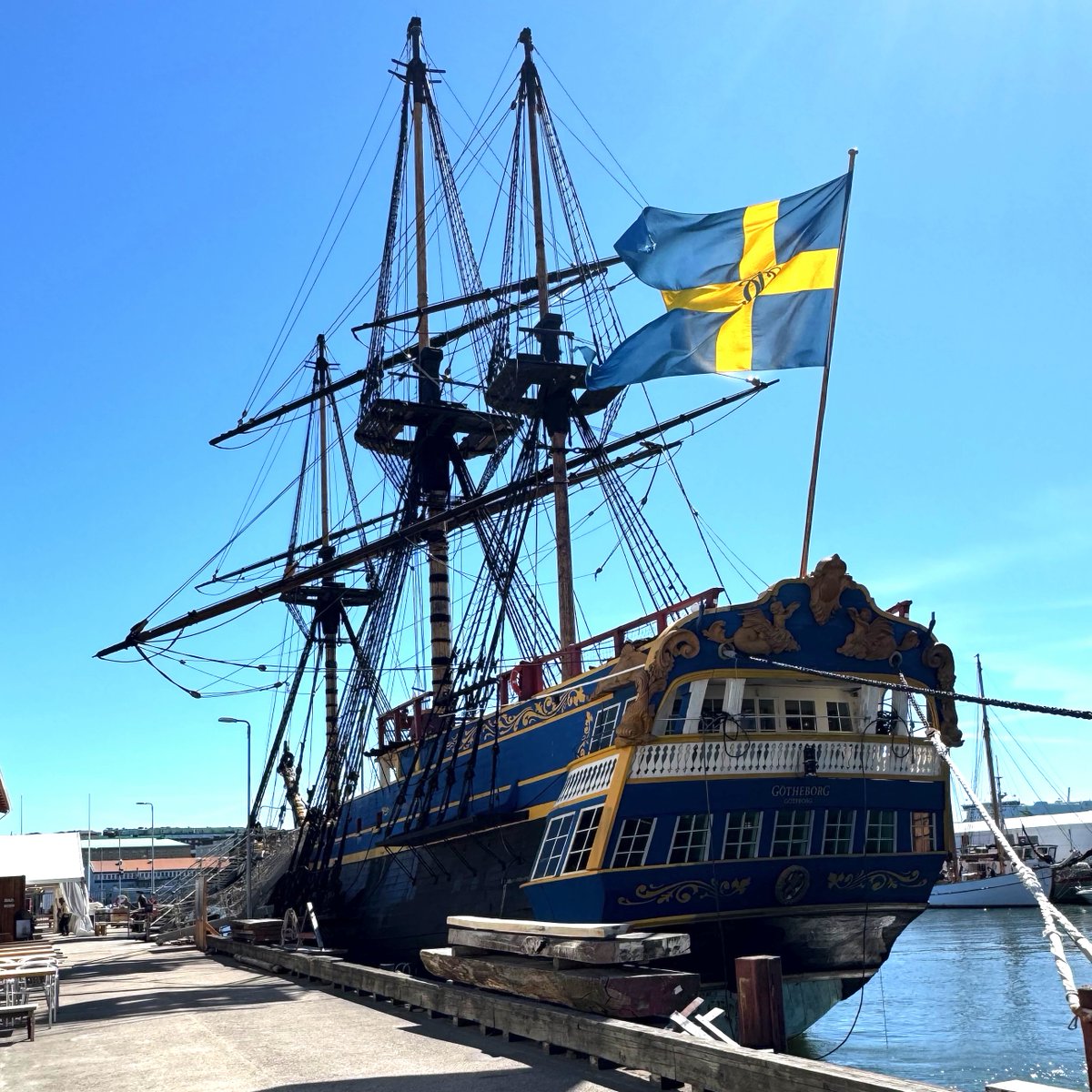DykMassan's tweet photo. Anders Wästfelt höll ett av de trevligaste föredragen på den senaste DykMässan.
Han har lovat att komma till Åby Arena 13-14 februari 2027.
ÄVENTYRET OSTINDIEFARAREN GÖTHEBORG
- Berättelsen om 1700- talet Svenska Ostindiska Compagniet och Götheborgs sista resa. https://t.co/EYuSYvuJRU