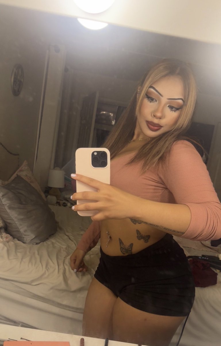 💋 tweet media