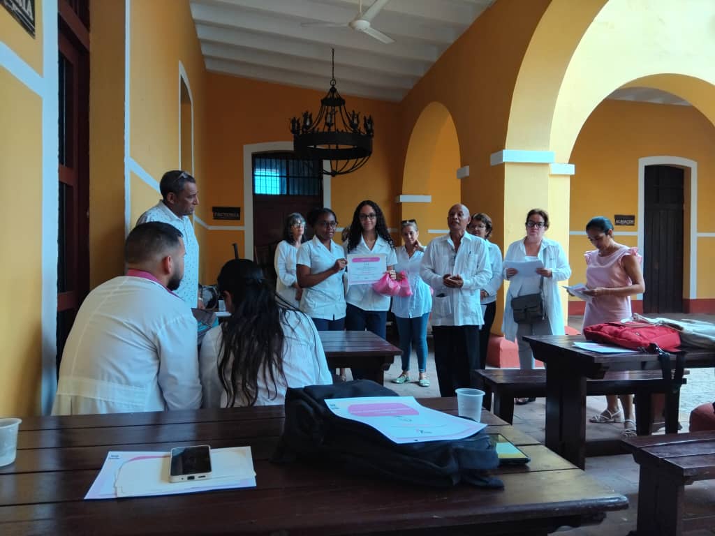 DmsTdadDocencia's tweet photo. Realizado el Forum de Ciencia y Técnica Municipal en Sede universitaria Trinidad,con amplia participación de nuestros estudiantes de Ciencias Médicas @CaracuseyVdam @DmsJefe58628 @docencia_salud @HospitalTr20417 @ https://t.co/06Ue99RiuV