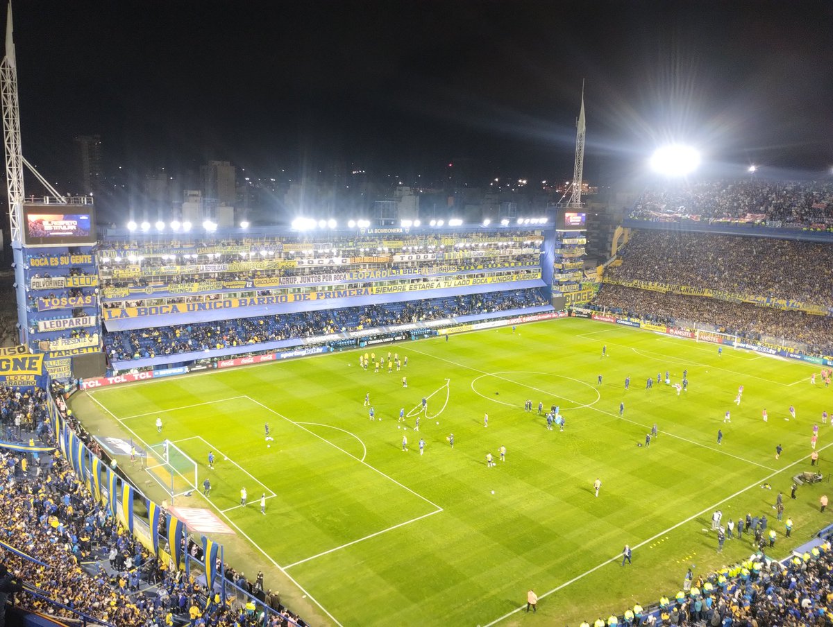 nachosampeter's tweet photo. los sacrificios irracionales que uno hace por el fútbol... https://t.co/yoPjEetgWh