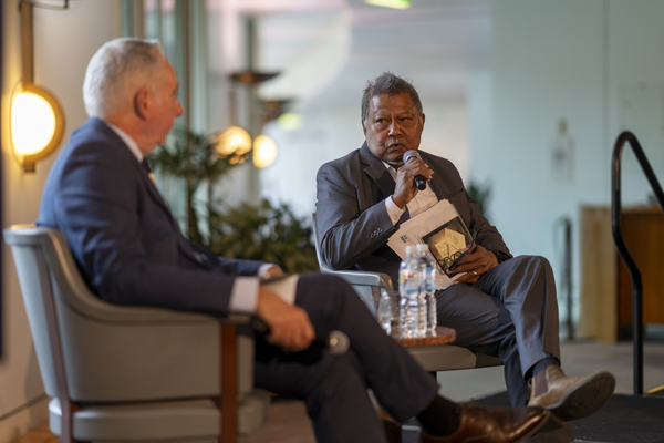 ParlLibrary's tweet photo. Thank you to everyone who joined Professor Peter Yu for a discussion on what Reconciliation can look like in Australia after the Voice Referendum, and pathways to prosperity and self-determination for First Nations Australians.

👉 Watch the recording: https://t.co/yIpyMAMybU https://t.co/8fzhkVnw55