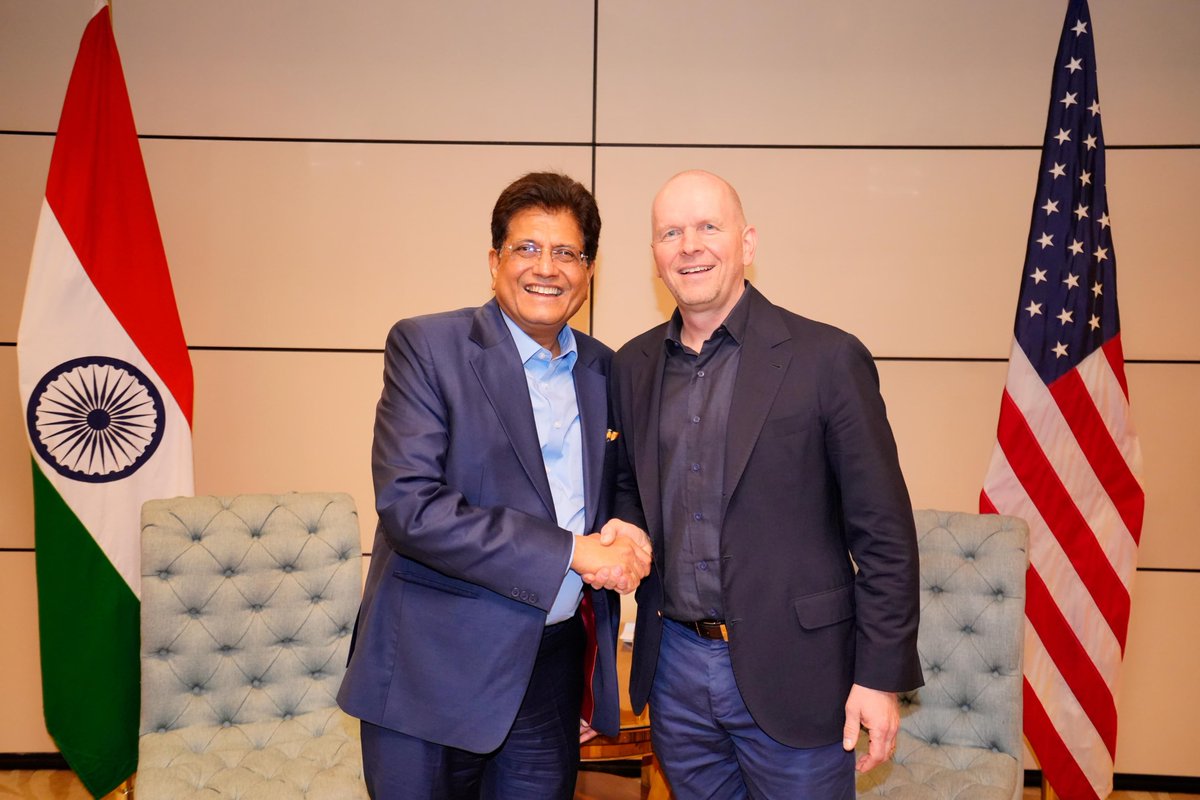 PiyushGoyal's tweet photo. Met Mr. @MiebachMichael, CEO of @Mastercard, and discussed deepening collaboration in digital commerce, digital security, and next-generation payment solutions.

Conversations centred around India’s growing digital economy, robust digital public infrastructure, and its emergence as a trusted global hub for fintech innovation.
