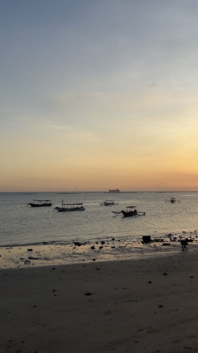 senshineey's tweet photo. ketika foto ngasal tapi lo di Bali https://t.co/XVIsl3rtCq