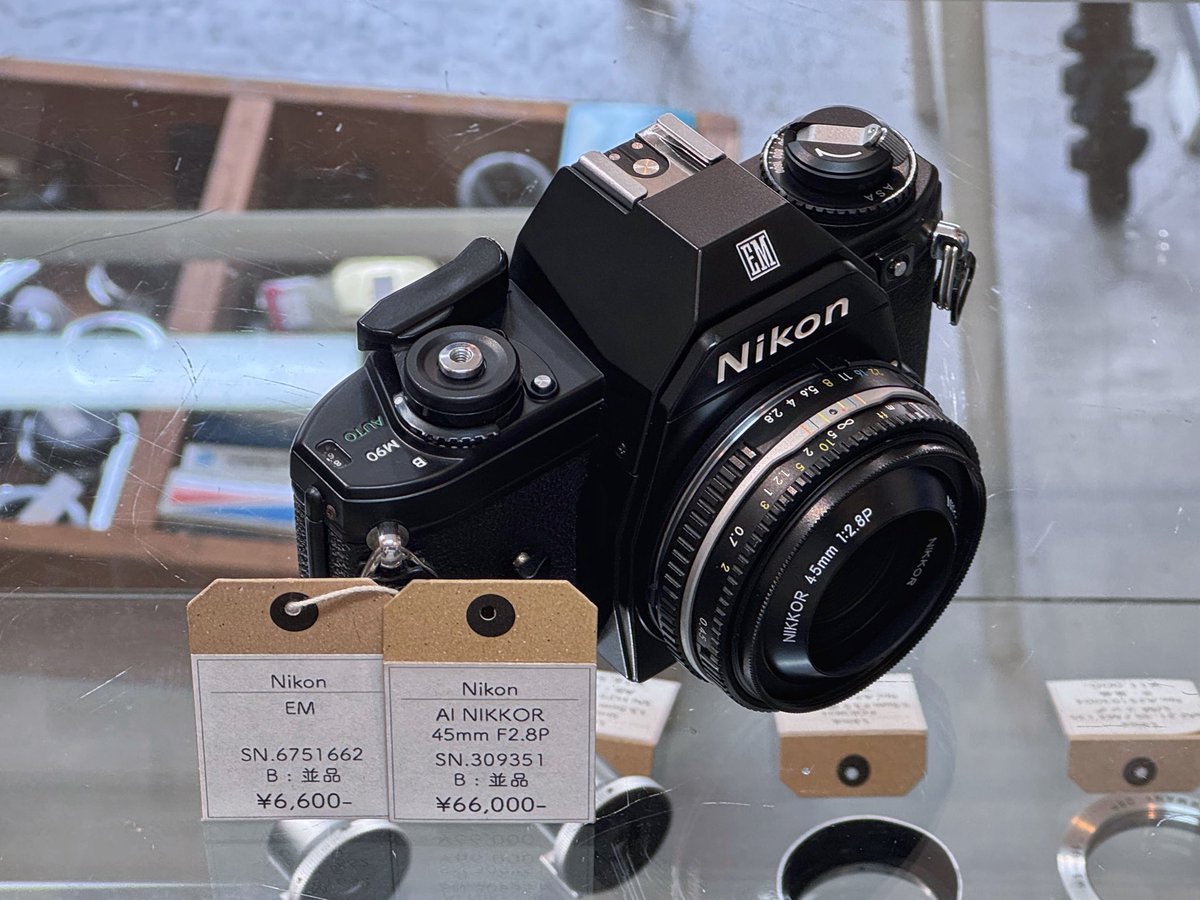 み*マ様 フィルムカメラ レンズ 等 お纏め オープンしました。 Nikon EMとAI-P 45/2.8の組み合わせで写真を撮っ