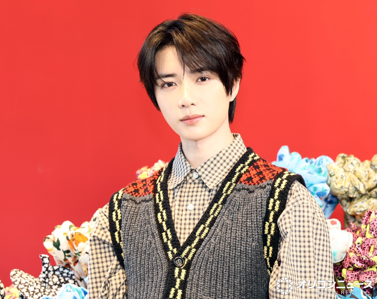 oricon's tweet photo. TOMORROW X TOGETHER
BEOMGYU(ボムギュ)、表参道に降臨❗️

透明感に沿道のファン騒然
あまりの美しさに思わず「きれい…」
https://t.co/uAzDKDBQBo

東京・マルニ表参道
『MARNI BLOOMS POP IN』来店

#TOMORROW_X_TOGETHER ▷TXT https://t.co/68wrcE0X6r