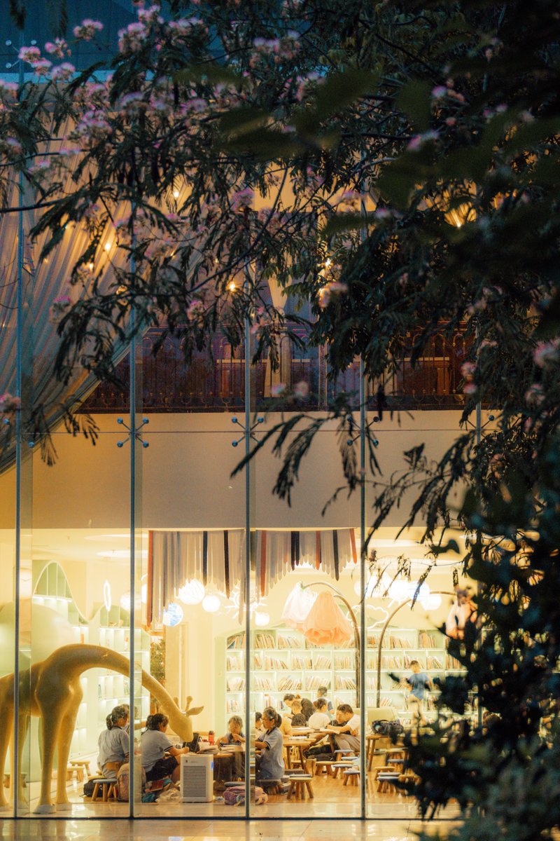 guanyi000427's tweet photo. 一城弥漫墨香,全民乐享阅读
#全民阅读 #书香生活
The city is filled with literary charm, and everyone enjoys reading.
#NationalReading #booklovers https://t.co/731V87AlKF