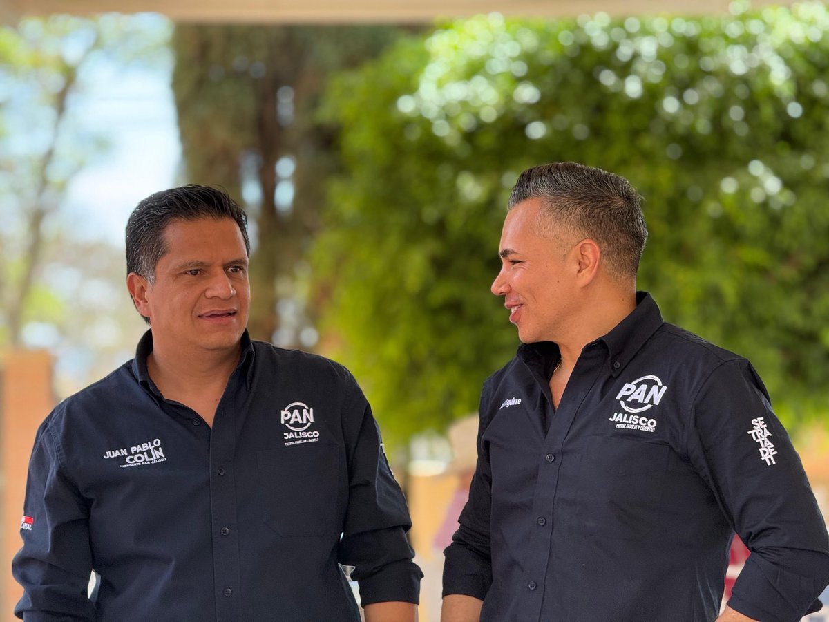 jpablocolin's tweet photo. Un gusto estar con el gran equipo del Distrito 15, con amigos panistas, liderazgos y ciudadanos comprometidos que todos los días dan la batalla para defender a las familias y seguir construyendo un mejor Jalisco.

Gracias, presidenta @Oliv_Sevilla, por acompañarnos y por tu trabajo permanente cerca de la gente.

#PatriaFamiliaYLibertad 🇲🇽