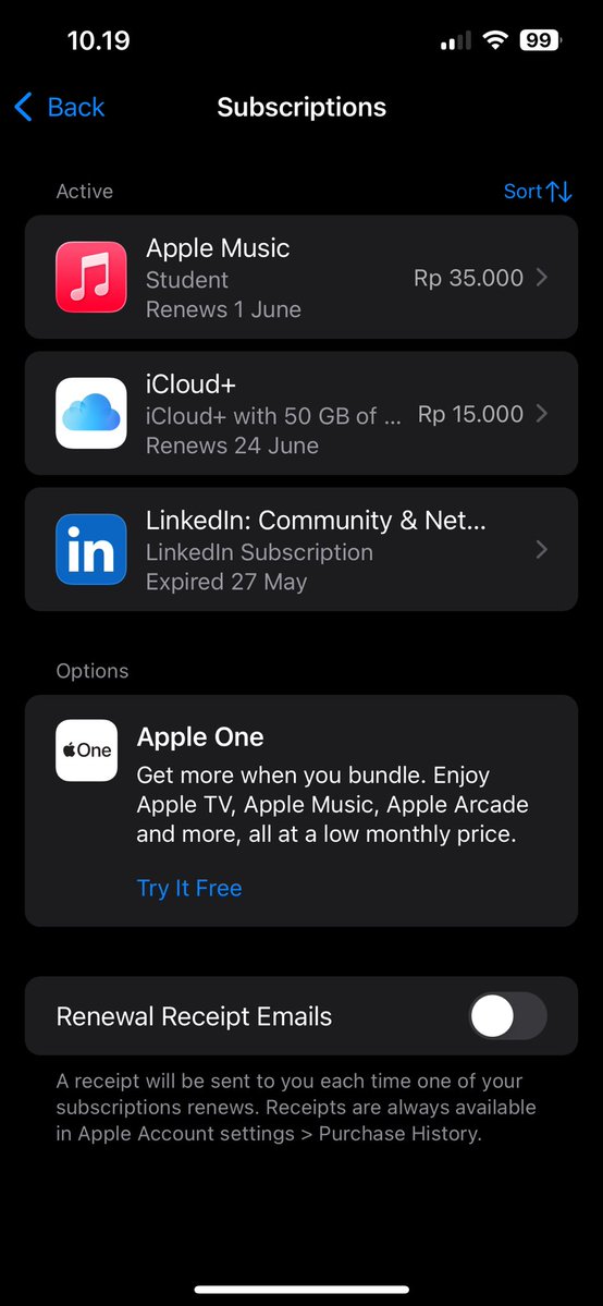 gwansky's tweet photo. Hi, ada yang tau ga ini payment Apple apa ya karena gue cuma pake Apple Music sama ICloud https://t.co/O8gawcuFpY