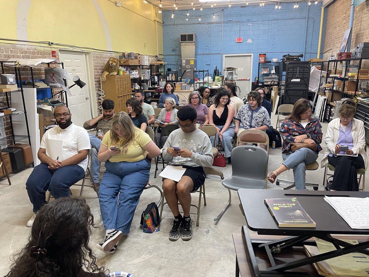 darmandauthor's tweet photo. Had an absolutely wonderful time tonight at  Carpe Librum in Downtown Hammond to discuss my new book, Walk the Night! Thanks to all who showed up ❤️ https://t.co/fH2QdsIpXt