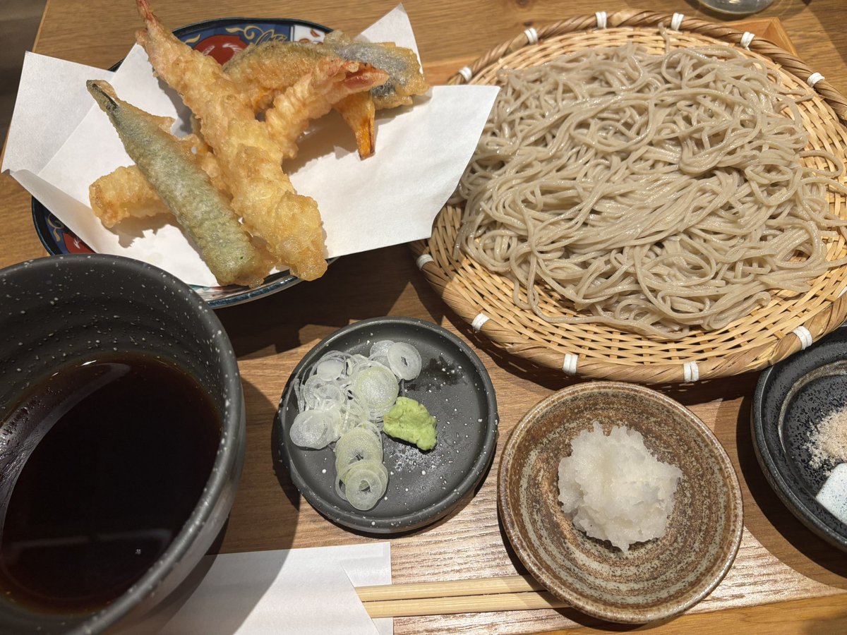 ayaka_iza's tweet photo. 塩とワサビで食べ���というツウな食べ方
食べることが好きです、色々 https://t.co/eslQEHxVD0