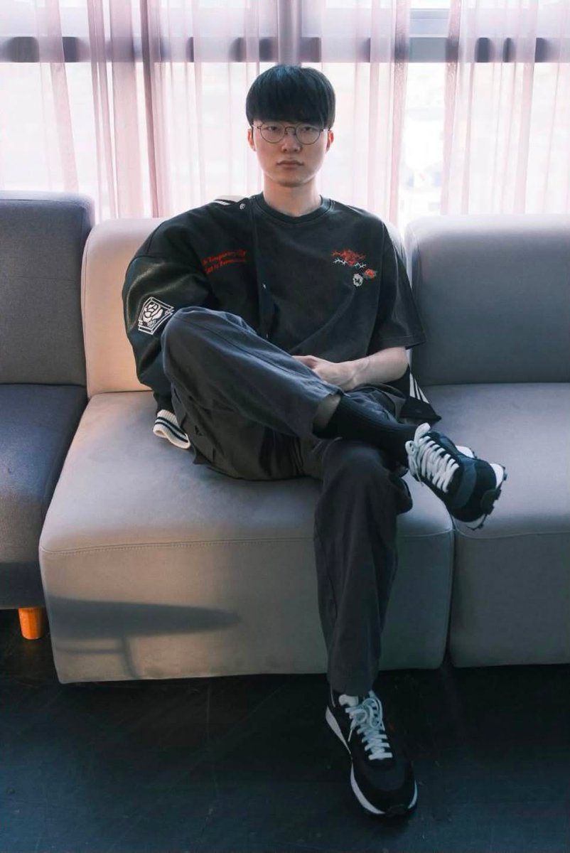 dearyhyeokie's tweet photo. OK Faker ⁉️ https://t.co/TjPzNlRgGm
