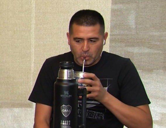 maxikronenberg's tweet photo. 5 AÑOS Y MEDIO COMO DIRIGENTE (W COMO VICE Y 3 COMO PRESIDENTE)

3 AÑOS SIN TÍTULOS ❌ 

5 VECES ELIMINADO EN LA BOMBONERA ❌ 

SÓLO ARREGLÓ EL PORTÓN DE BRANDSEN 805 Y UNA REJA.

GESTIÓN JUAN ROMÁN RIQUELME

ANDATE RIQUELME DE BOCA 💙💛💙 https://t.co/EmwsydXvdY