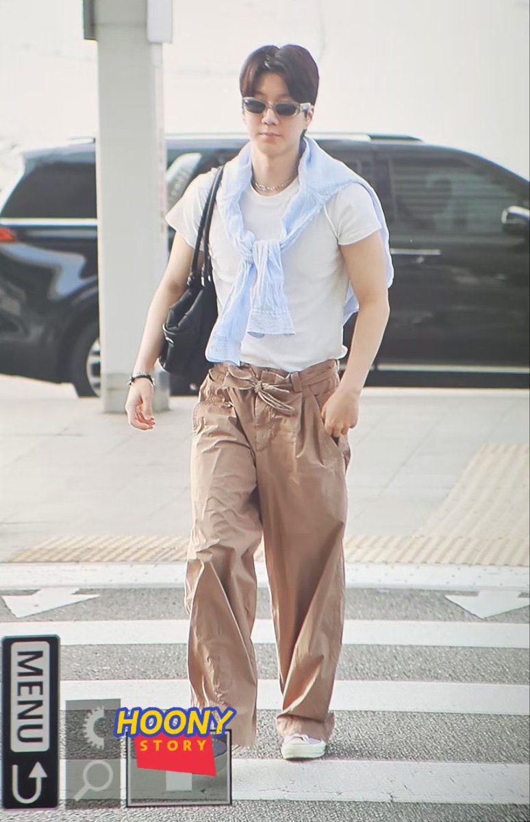 xaxixwx's tweet photo. แต่งตัวคุมโทนกันน่ารักปุดๆเยยยยย ใจชั้นแทบแตกออกมาเปนเสี่ยงๆ🥹💗💓🫶🏻🫳🏻 https://t.co/3QiGkzm8bB