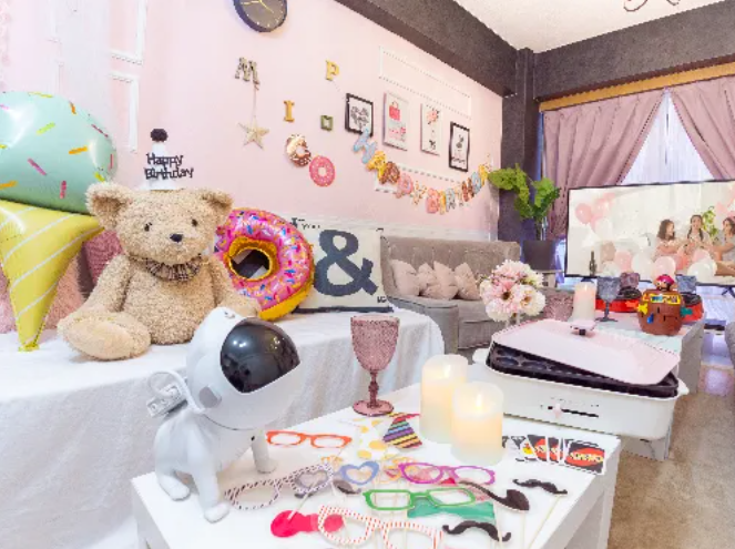 coscompass's tweet photo. ✨掲載スタジオ様のご紹介✨

レンタル撮影＆パーティースタジオ Alice池袋

「かわいいオーラ」があふれるお部屋にようこそ📷
フレンチシックなインテリアが素敵なお部屋で、心躍るひとときを過ごしてみませんか

詳細はサイトで✅

https://t.co/8jxW7g58Y9

#コスプレイヤーさんと繫がりたい https://t.co/ugoGqB9X5e