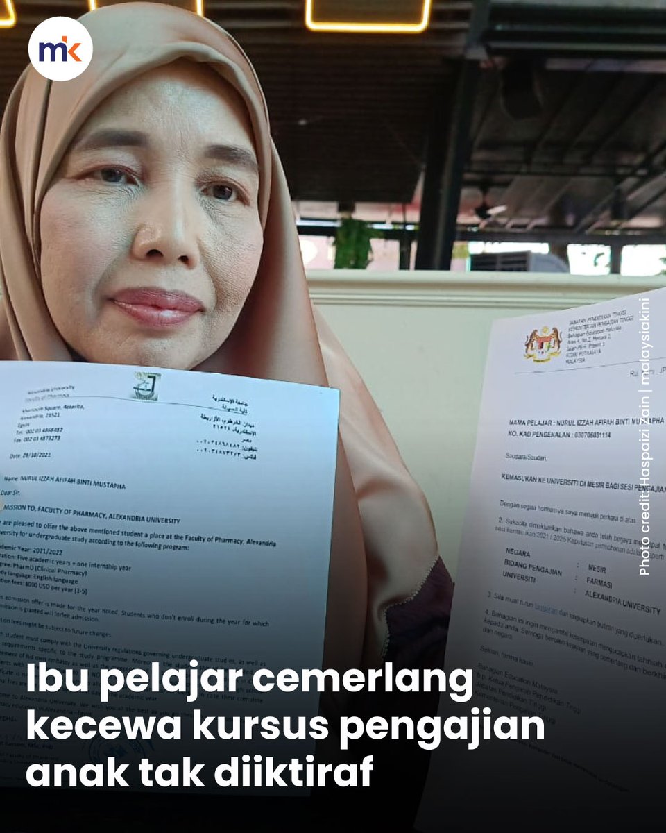 mkini_bm's tweet photo. Ibu kepada seorang penuntut Universiti Alexandaria Mesir, Noor Haslina Abdullah kecewa apabila anaknya, Nurul Izzah Afifah Mustapha tidak dapat menduduki peperiksaan kelayakan di bawah Lembaga Farmasi Malaysia (LFM) untuk melengkapkan pengajian ijazahnya.

Isteri kepada bekas Pengarah Bahagian Operasi Khas Suruhanjaya Pencegahan Rasuah Malaysia (BOK SPRM), Bahri Mohammad Zin itu berkata, Kementerian Kesihatan (KKM) menolak permohonan anaknya kerana kursus Pharm.D ataupun Doktor Farmasi yang tidak mendapat pengiktirafan di negara ini.

Sedangkan, katanya, anaknya melanjutkan pengajian ke universiti melalui surat tawaran yang dikeluarkan Kementerian Pendidikan Tinggi (KPT). 

Berita penuh: https://t.co/8OvBjELLSg
