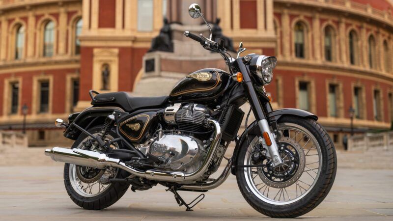 iamabikerdotcom's tweet photo. New Royal Enfield Bullet 650 Launched in India: Price, Colours, and Full Features of the 650cc Parallel-Twin Icon 
Read all details at - https://t.co/aK4w2LOKK6 https://t.co/RCoCgVyiV1