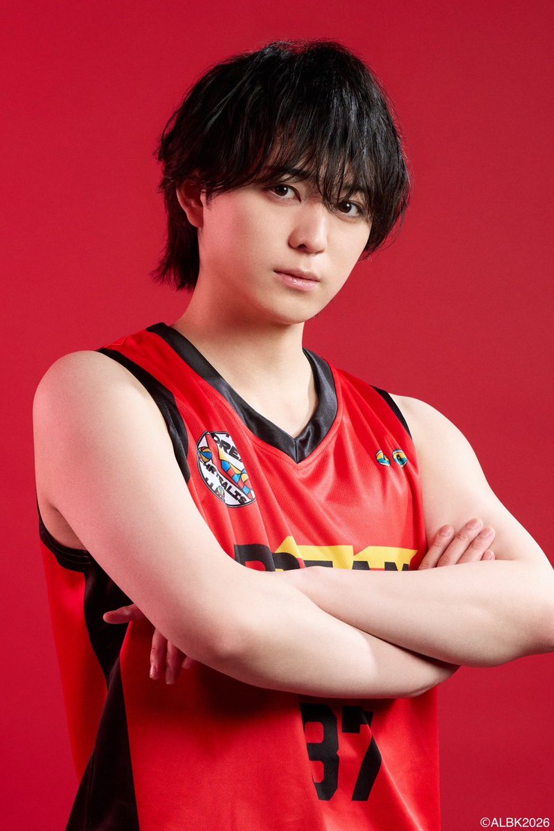 hrk_sana's tweet photo. 『ACTORS☆LEAGUE in Basketball 2026』

🔴DREAM CHRYSALIS 守護神として参加させて頂きます。
リバウンドたくさん取ってチームの攻撃チャンスを増やすことに貢献したいです🪽
応援よろしくお願いします！！
今年も勝つぞおおおお🏀

#アクターズリーグ🏀

FC先行は6/9から！
https://t.co/JlK9tevI78 https://t.co/bbz3VCjRyC