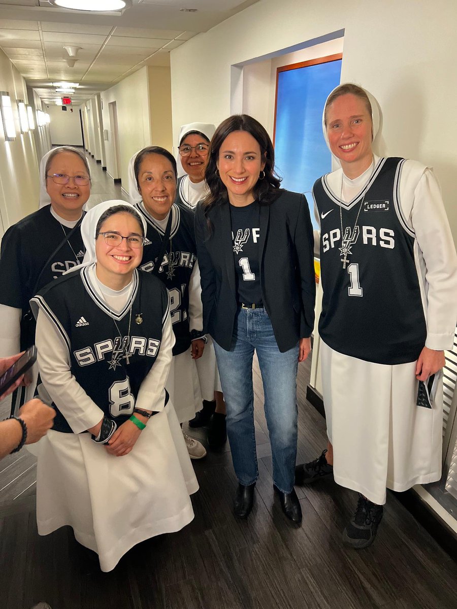 GinaHinojosaTX's tweet photo. Salesian Sisters and I have a message for you: Spurs in 7! https://t.co/yi26howa2F