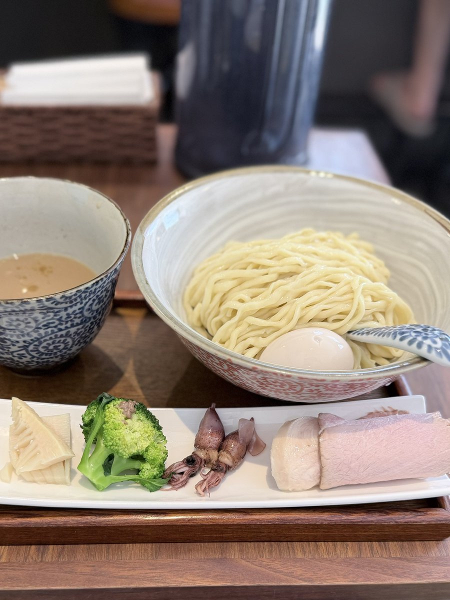 青赤主任 tweet media