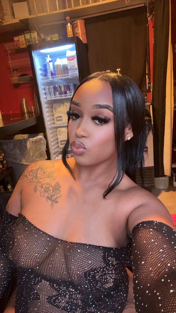 leenaroseee's tweet photo. In tukwila tonight come keep me busy so I can stay open until 12 👀 

14624 Tukwila International Blvd
Tukwila, WA  98168
United States https://t.co/HyaPIOzXgr