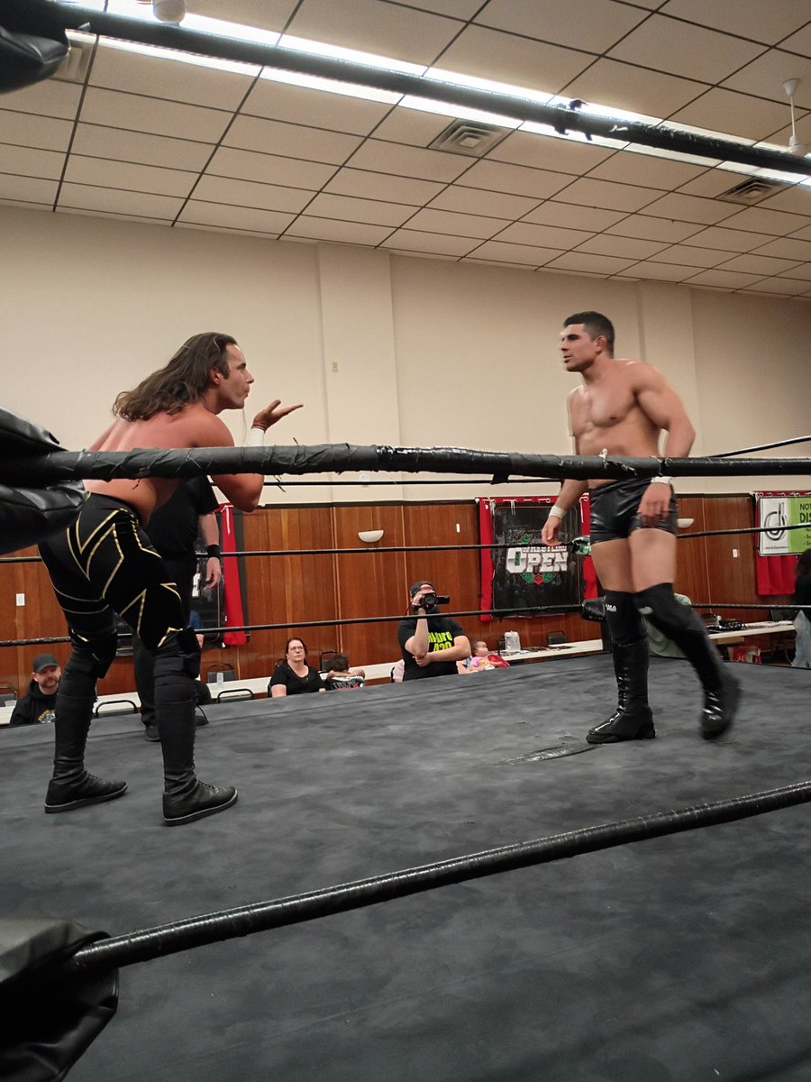 EarthboundCause's tweet photo. And Kyle is bald. #WrestlingOpen https://t.co/cHGEIM0Vsv