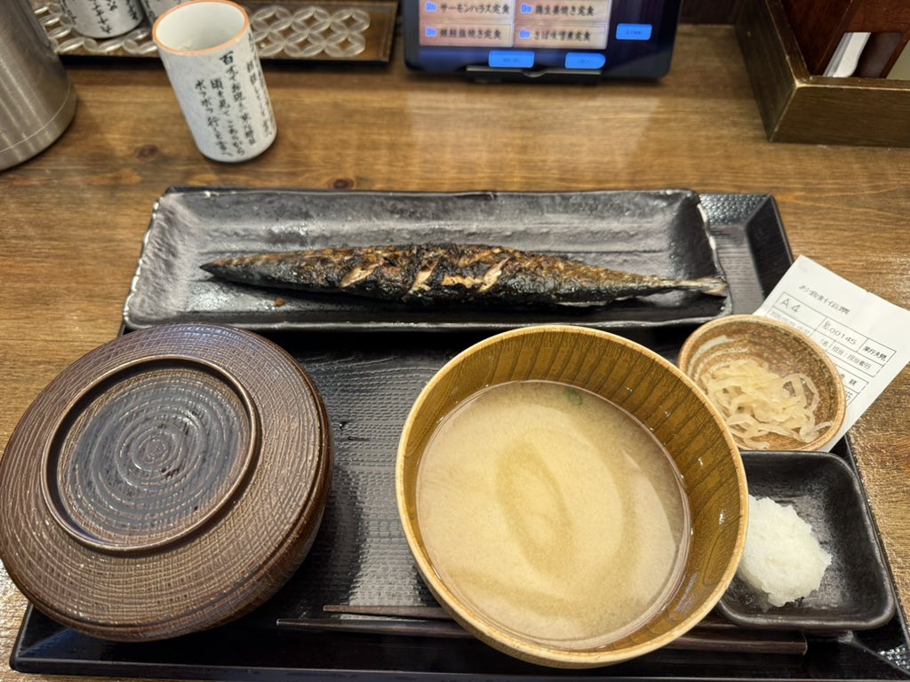rolex_104's tweet photo. はじめてのしんぱち食堂。メニューの豊富さとコスパが良い。美味しかった。 https://t.co/DWUrcTOmCI
