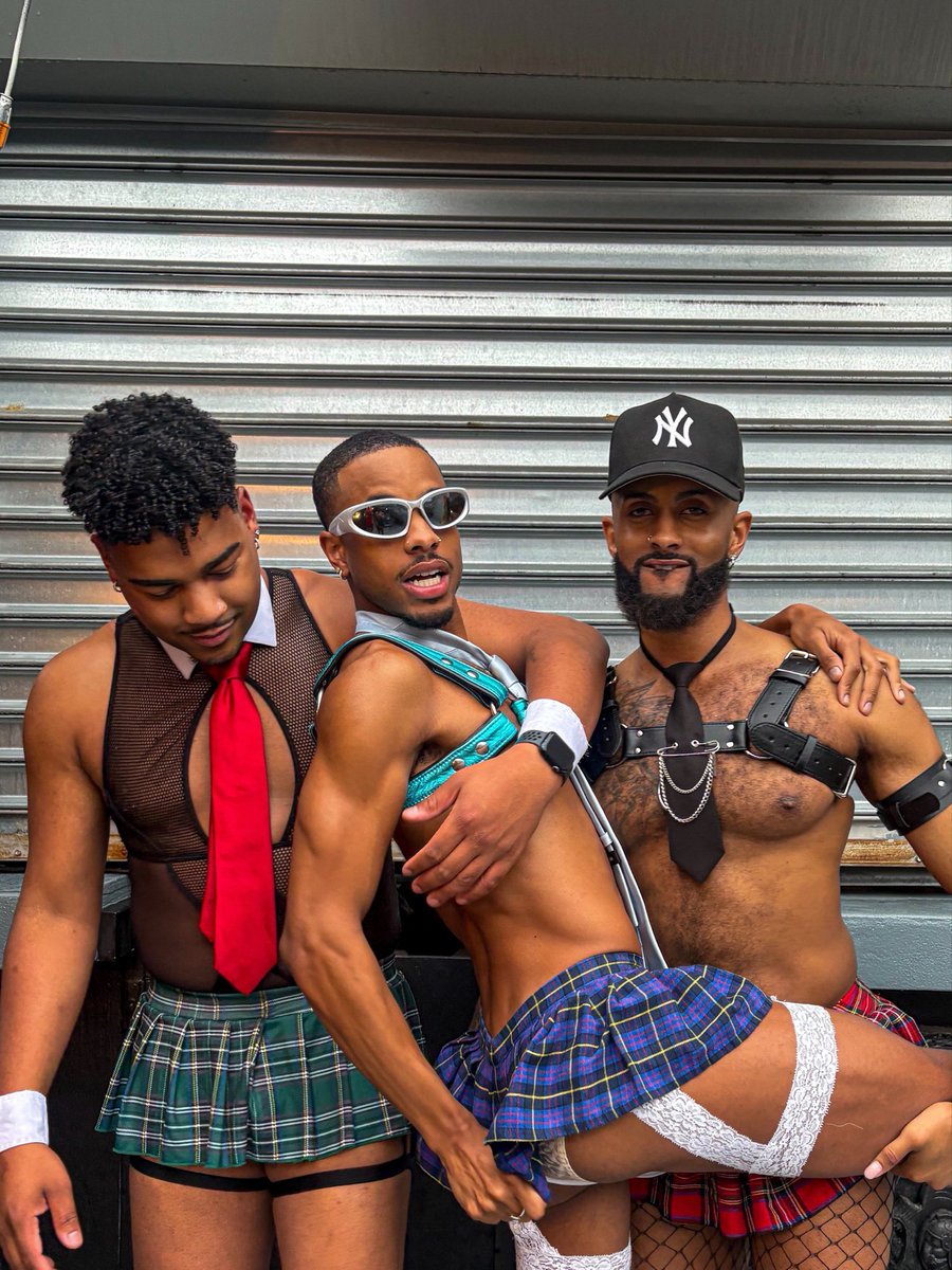 RodericMartez's tweet photo. Now that I’m recovered. I had a blast at DC black pride 🍾😜 https://t.co/CV9wv2nzKm