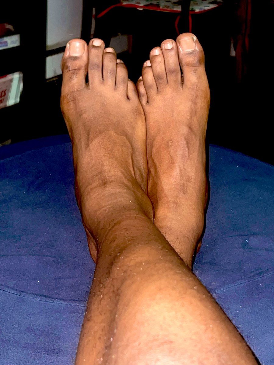soleemann22's tweet photo. Pretty feet gang 👣 https://t.co/wuSacBGS8P
