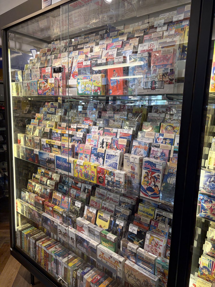 retro_game1979's tweet photo. ハードオフTOKYOラボ吉祥寺店さんへ

価格が据え置きにしてくれているので、相場が上がっているソフトは安く感じます😊

今日は在庫確認です🥴まだ残っていました‼️ https://t.co/PhyWxCSehS