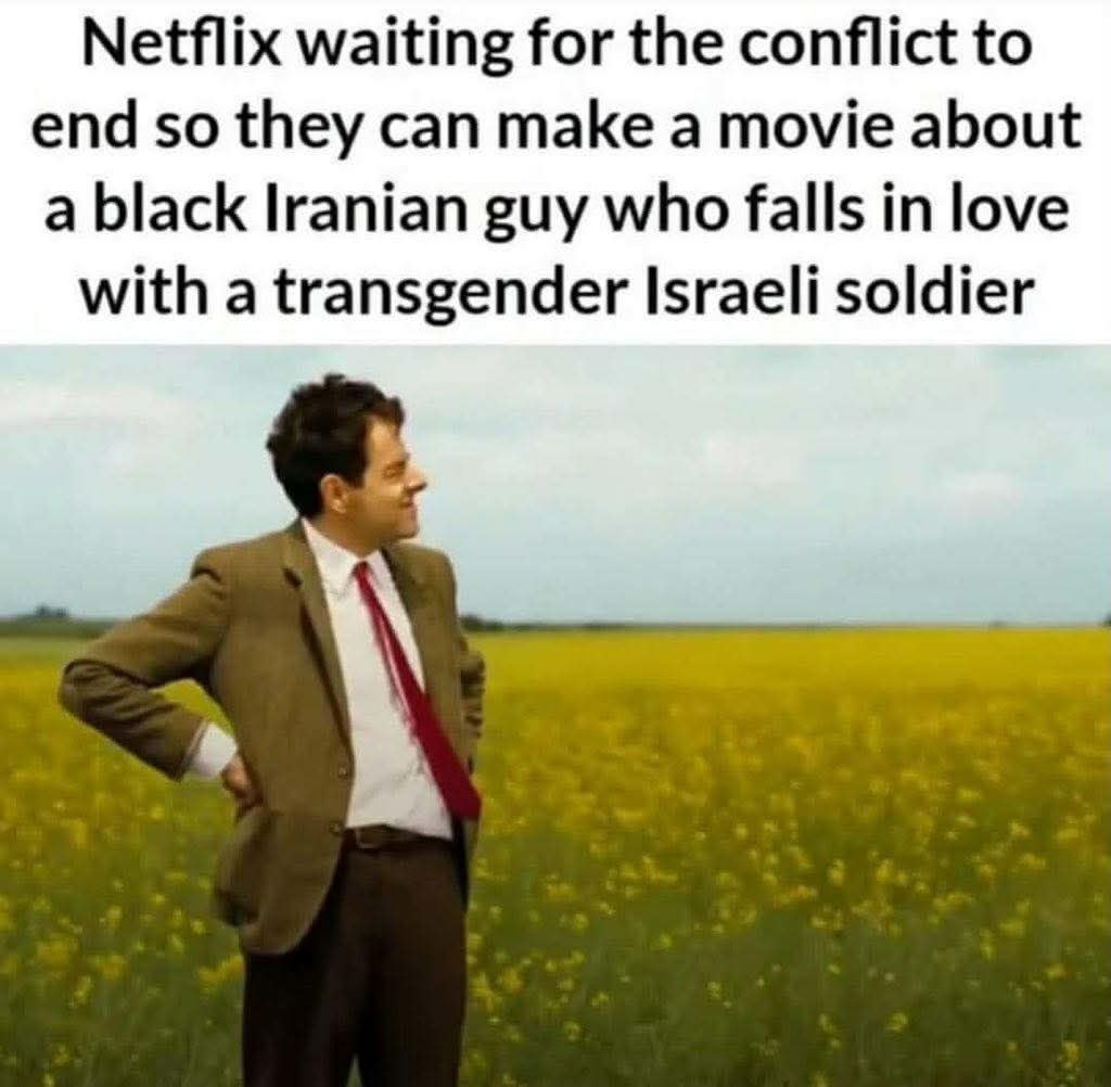 chaoticstudentX's tweet photo. @netflix what would be the Title hmm?? https://t.co/H5V87elNGH