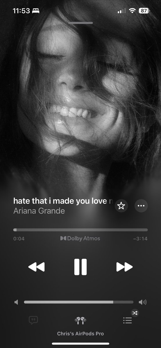 repchrisversion's tweet photo. idk who is singing but it’s not ariana grande ￼￼😭😭 https://t.co/Zlt6WltJQE