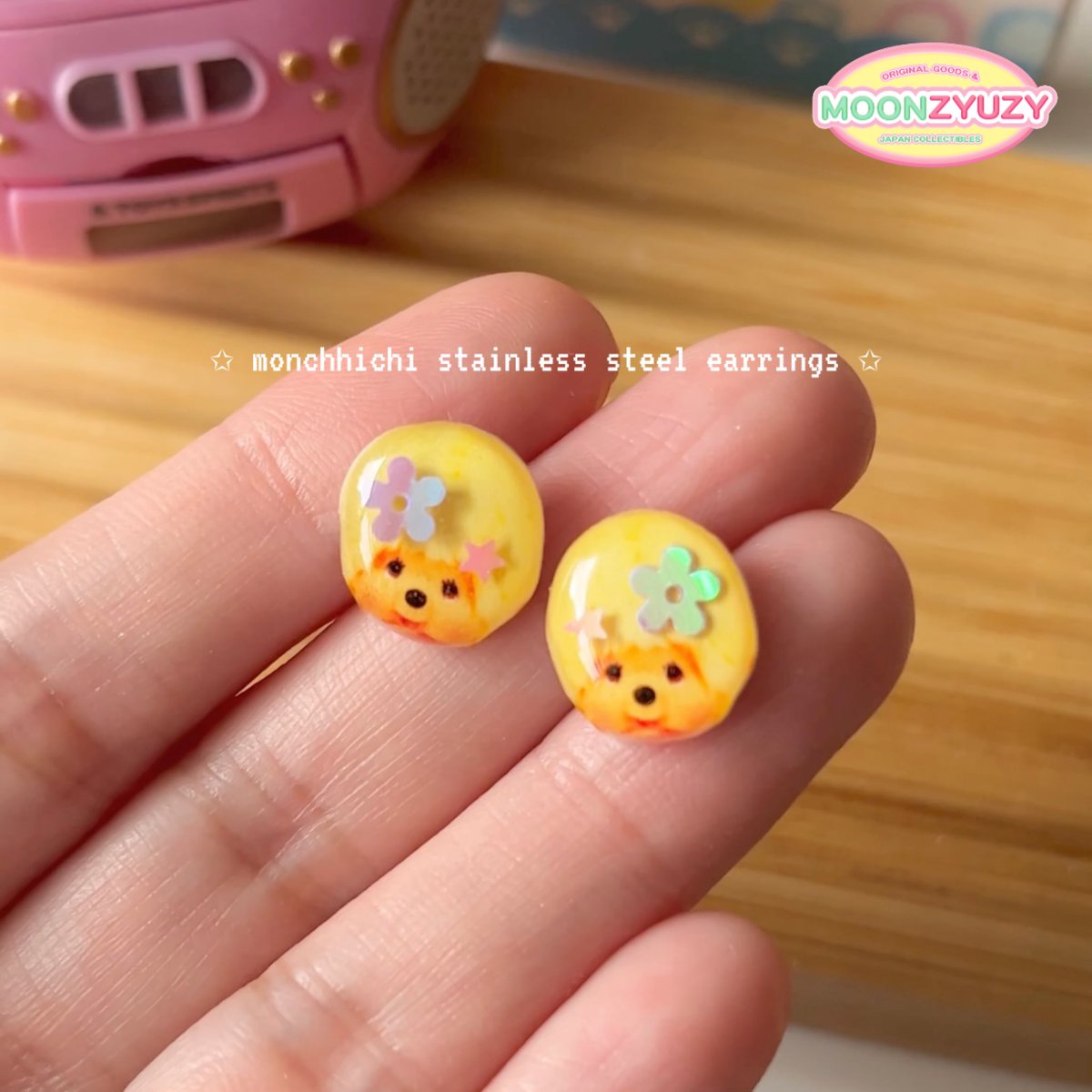 moonzyuzy's tweet photo. Who doesn’t adore Monchhichi and Chimutan? 

Sharing with you these handmade Monchhichi and Chimutan 3D bonbon stud earrings. I added some stars, flowers, hearts for that extra cuteness.

You can buy these from my 🛒 shopee store. We ship to Philippines, Malaysia and Singapore! https://t.co/zgCkVuT1L6
