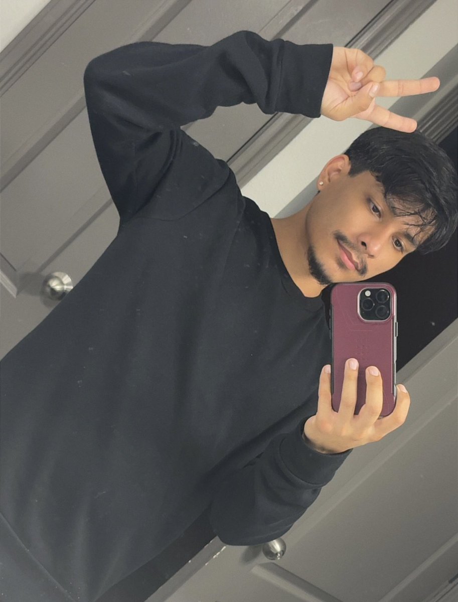 BeepBoopy666's tweet photo. chud w/dirty mirror (2026) https://t.co/hYgjm5C6VU