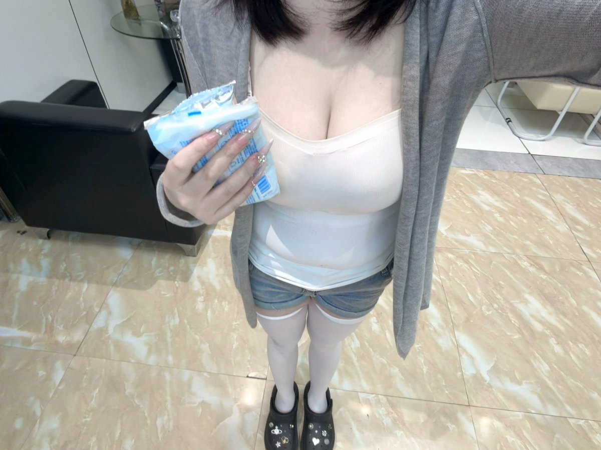 Lxcsdmn's tweet photo. 今日份ootd ⌯>ᴗo⌯ಣ https://t.co/Cm1PrnguZX