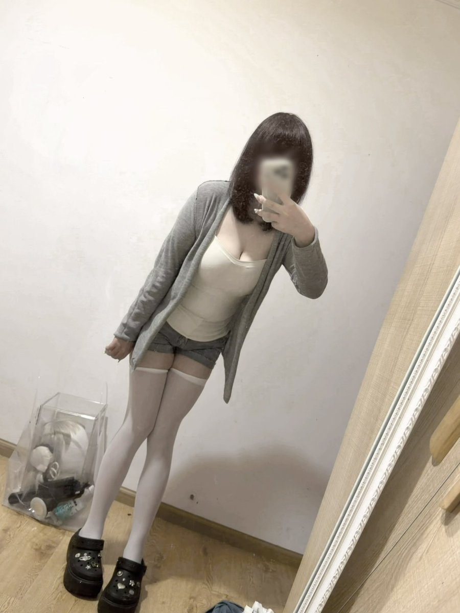 Lxcsdmn's tweet photo. 今日份ootd ⌯>ᴗo⌯ಣ https://t.co/Cm1PrnguZX